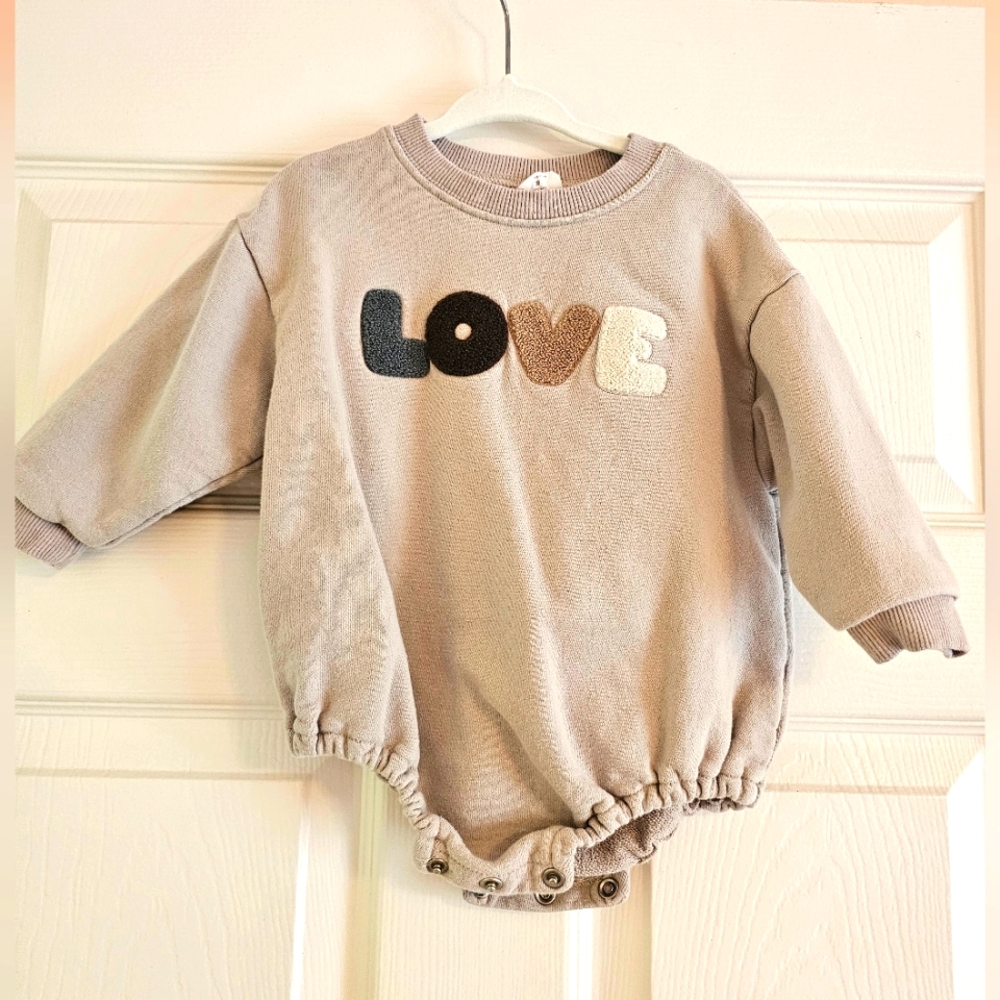 Sweat shirt romper from At noon store